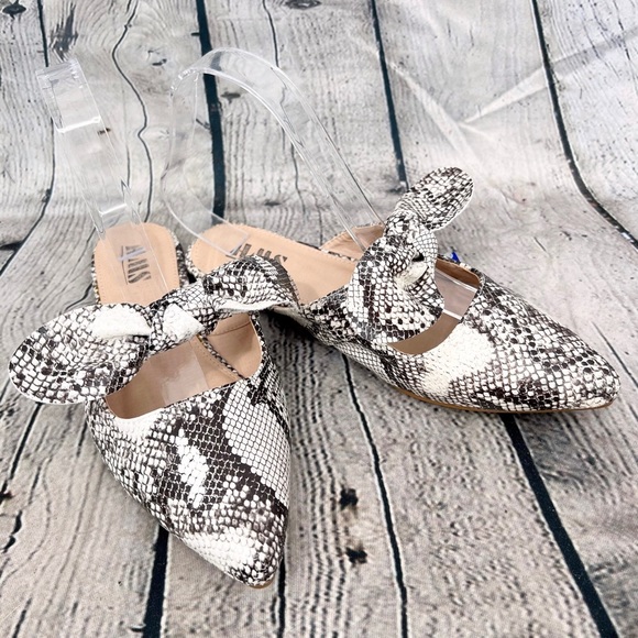 Snakeskin Pattern Bow Slip On Flat Backless Pointed Toe Mule NIB - Picture 6 of 8